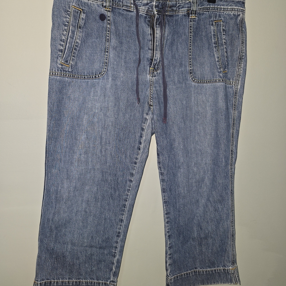 Old Navy Blue Cropped Jeans